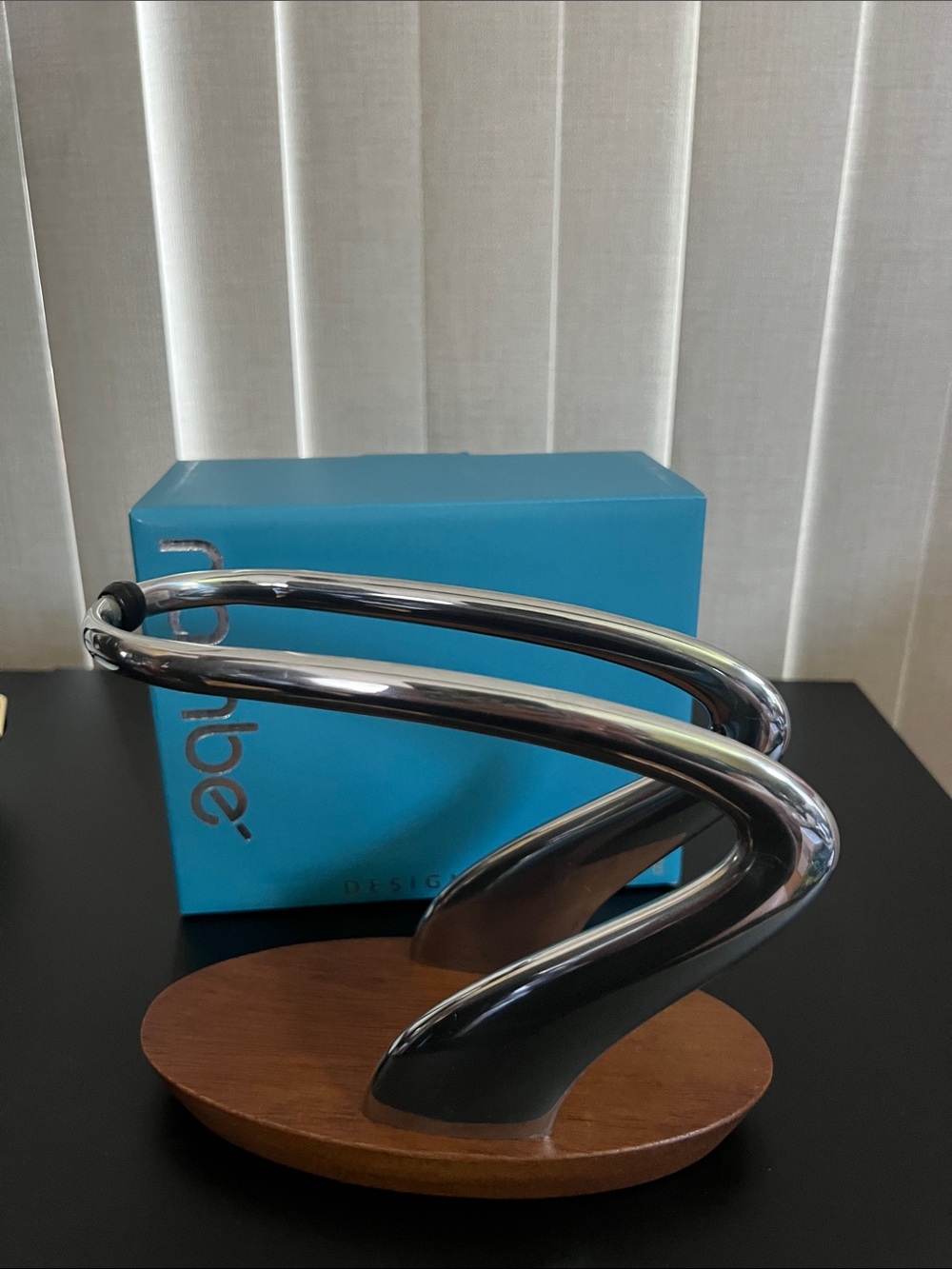 Nambe Lupo Napkin Holder - Picture 2 of 6